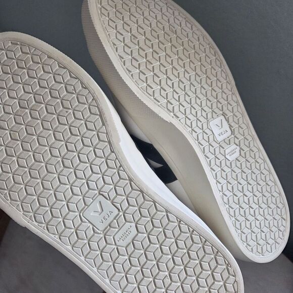 Veja Recife Logo Sneakers Women's Size 8 - Picture 11 of 16